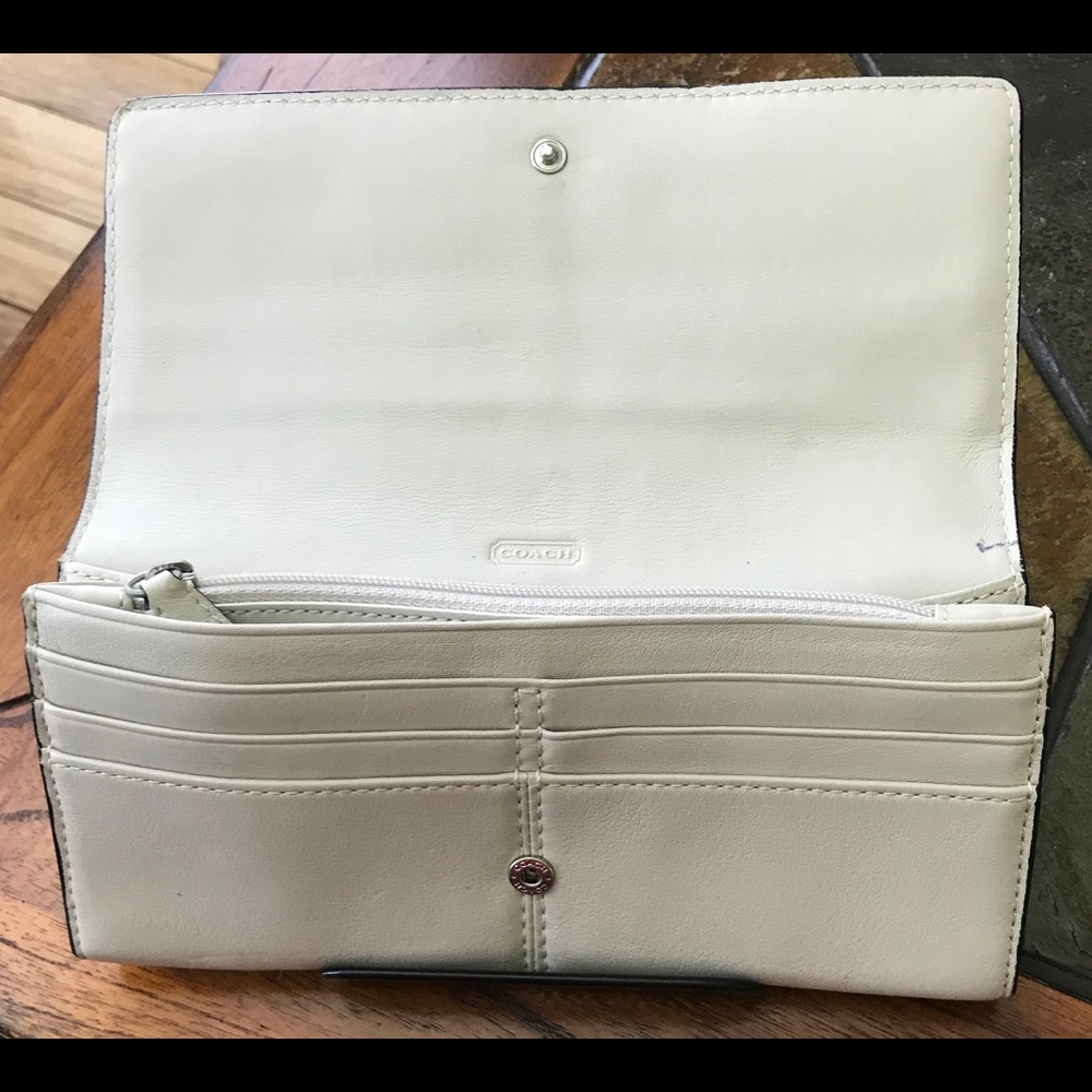 Coach wallet - Picture 3 of 3